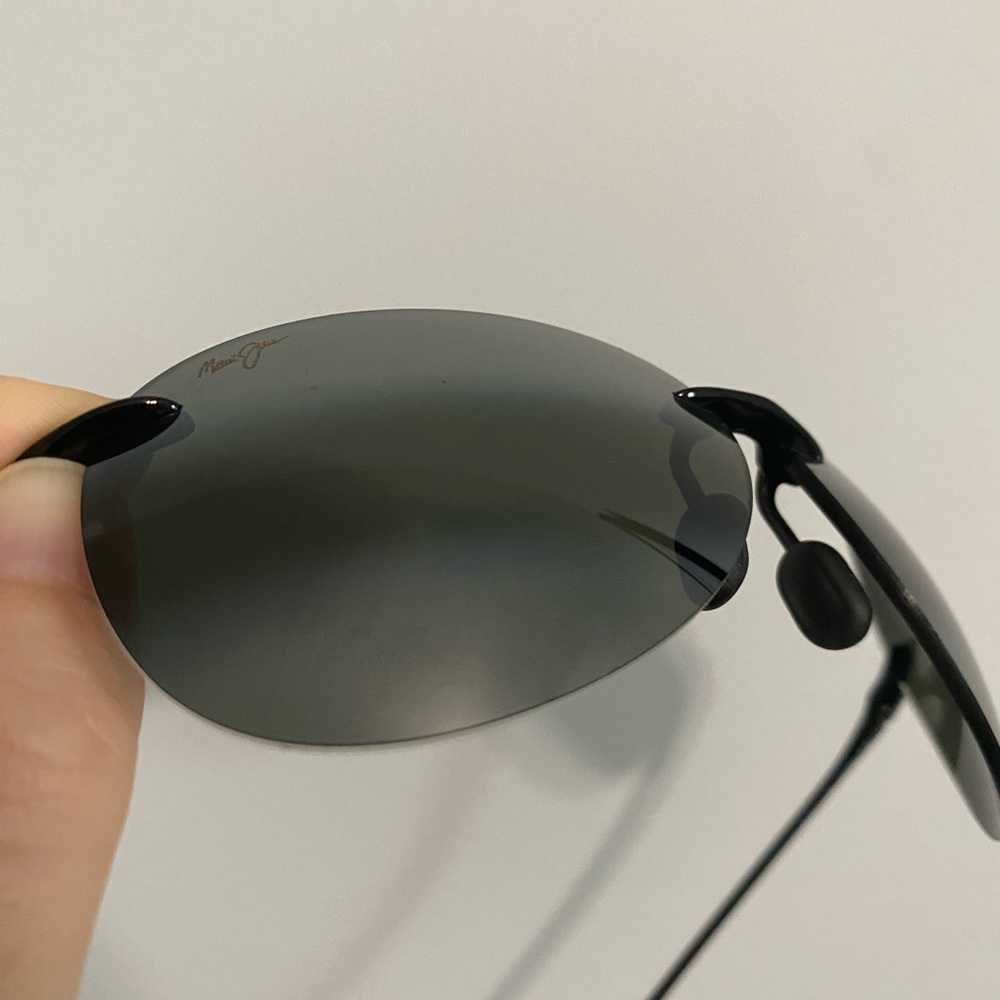 Maui Jims aviator sunglasses - Picture 10 of 13